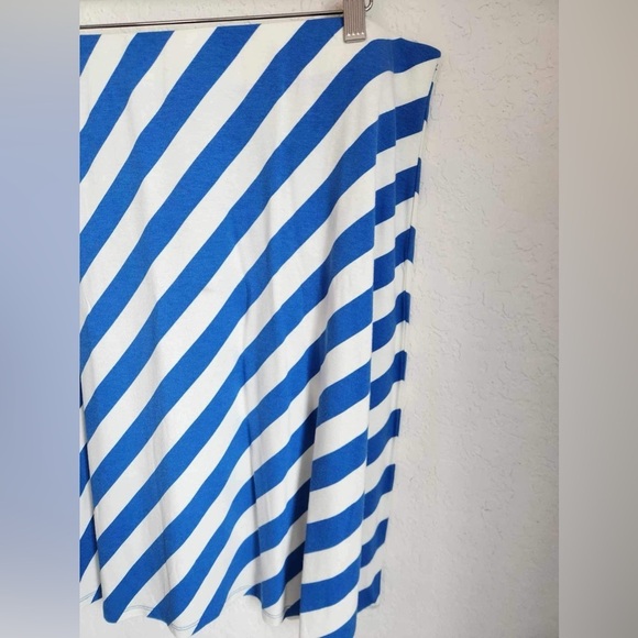 Tommy Bahama Diagonal Stripes White and Blue Jersey Skirt New - Picture 8 of 9